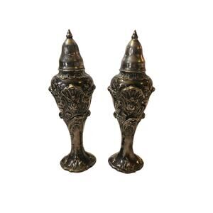 Vintage oneida silverplate salt pepper shaker set